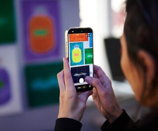 Выросли там, где ничего не растёт. Омское современное искусство на прилавках