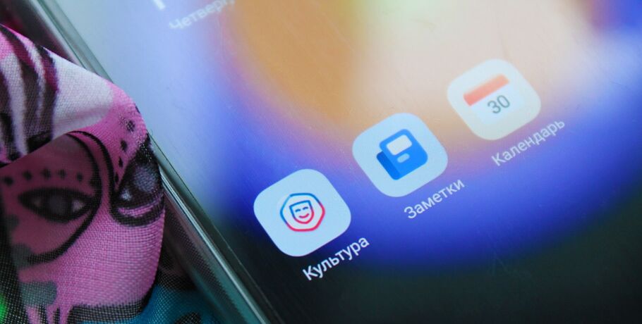 "Битва читающих" и экскурсия в театральное закулисье. Программа фестиваля для держателей Пушкинских карт 