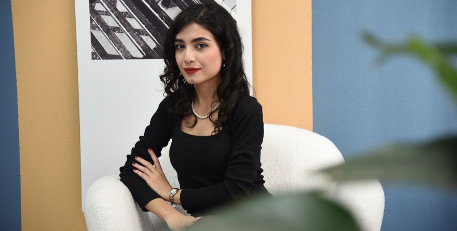 В Омск за мечтой! Иранская студентка приехала в Сибирь учиться оперному пению