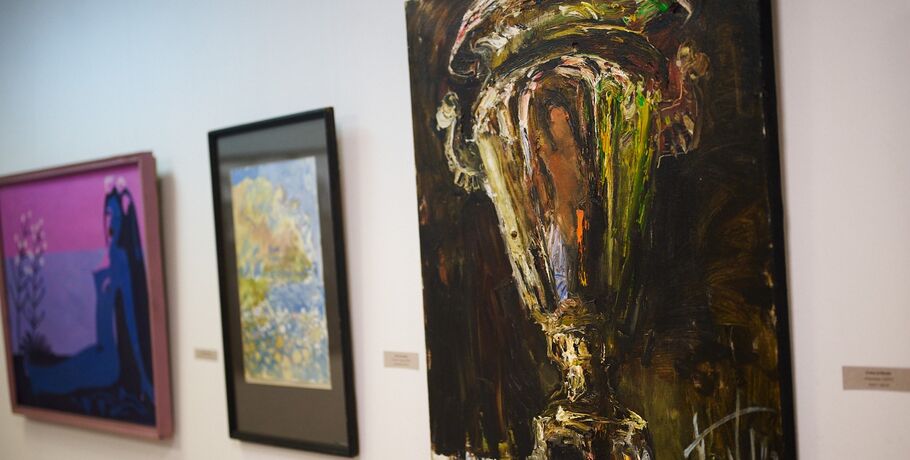 "Что значит быть человеком". Выставка про тех, кто тихо делает мир лучше