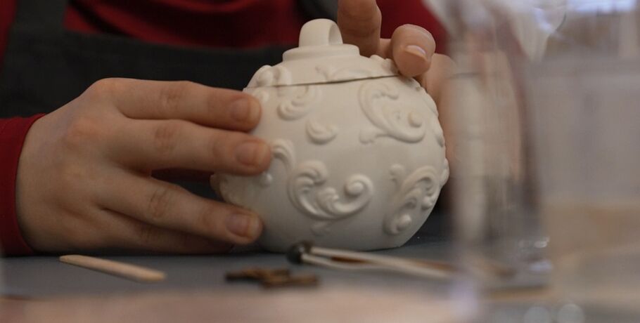 Создаём новогоднее настроение своими руками с помощью аромасвечей