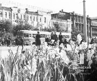 Веранда с перголой и стеклянный навес. Памятник в центре Омска приспосабливают под современность