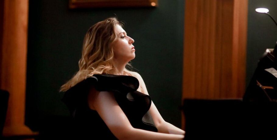 "Музыка - это большое и настоящее". Екатерина Макаренко о композиторах без масок