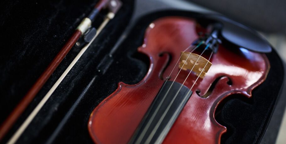 Живёт в музыкальных сердцах: правила жизни Вильгельма Шпета и загадка сундука скрипача