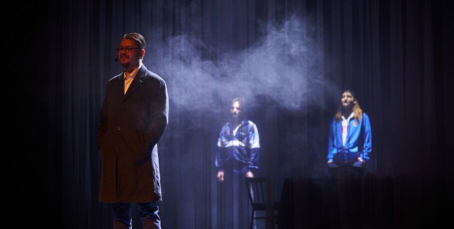 Один за всех. Память о дружбе и чувство сожаления на омской сцене