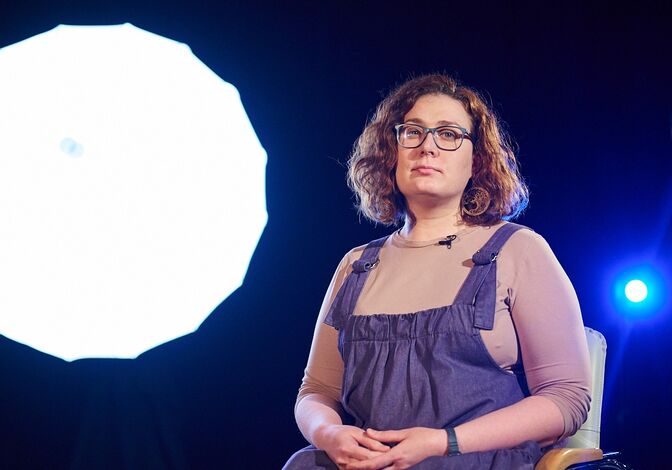 "Многие никогда не возьмут в руки". Ксения Белодедова о книге про тех, кто пережил онкологию "Многие никогда не возьмут в руки". Ксения Белодедова о книге про тех, кто пережил онкологию