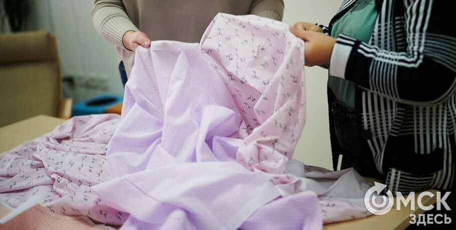 Забота в каждой детали: в Омске онкопациентки получили первые особые сорочки&nbsp;