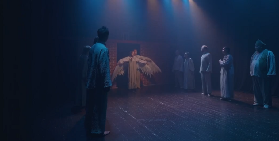 "Баллада о крыльях". В Омске готовят благотворительный показ спектакля в помощь приюту