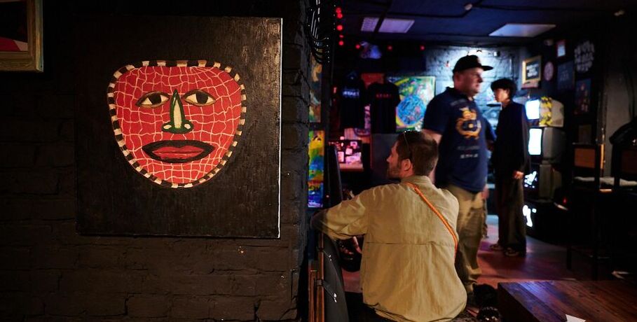 Как статусы в соцсетях, только офлайн. Готовность к общению определят по браслетам