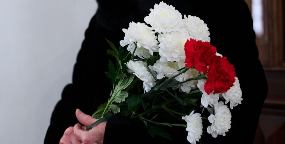 "Учила терпению и честности": В Омске простились с виолончелисткой Ниной Липилиной