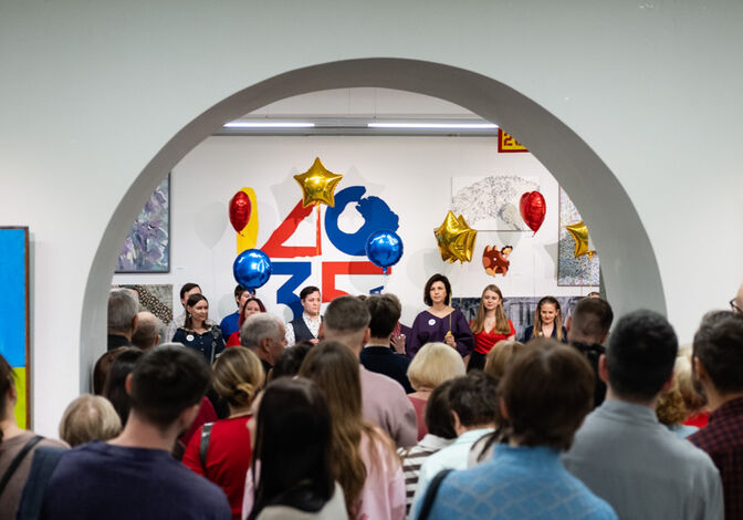 "Вот это движ". Музей "Искусство Омска" отметил юбилей выставками с музыкой и тортом "Вот это движ". Музей "Искусство Омска" отметил юбилей выставками с музыкой и тортом