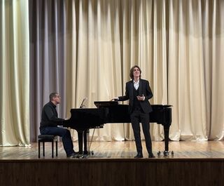 "Когда слово и музыка соприкасаются, начинается чудо". История творческого пути&nbsp;вокалиста Ярослава Дергачева