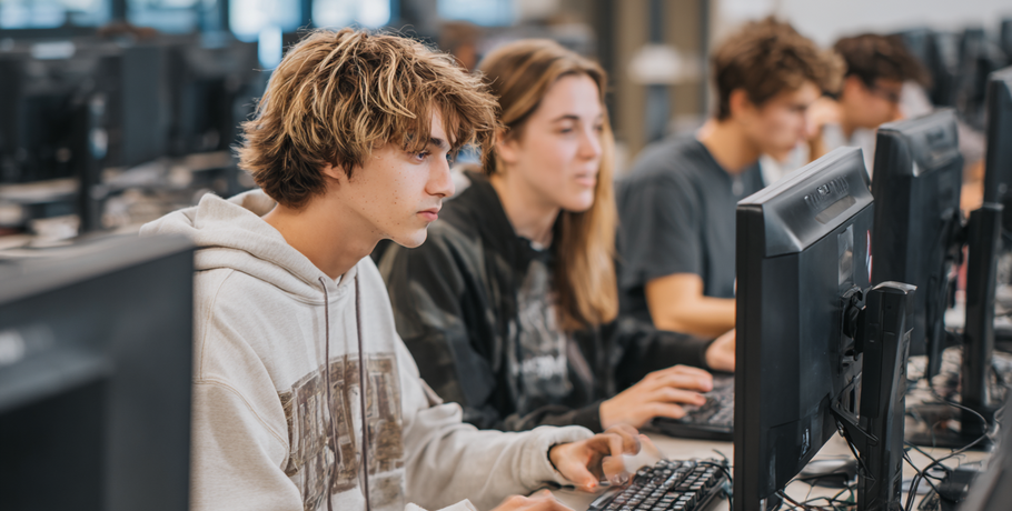 Стать предпринимателем, не выходя из интернета: для студентов запускают бизнес-курс