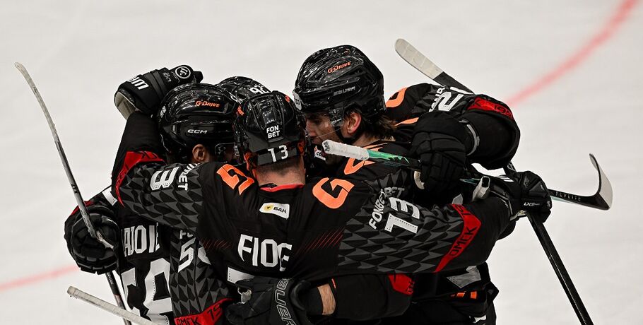 Кепки на лёд! Хет-трик Джованни Фьоре принёс победу "Авангарду"