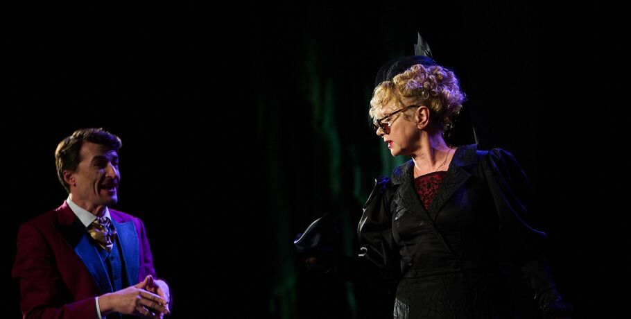 Классика без карикатуры: московская "Сфера" оживила Островского в Омске