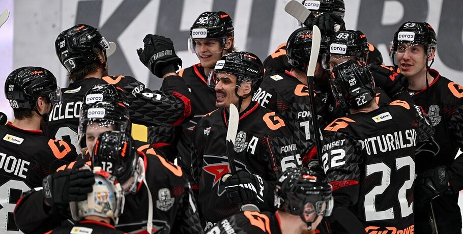 Дубль Прохоркина принёс "Авангарду" решающую победу в серии с "Нефтехимиком"