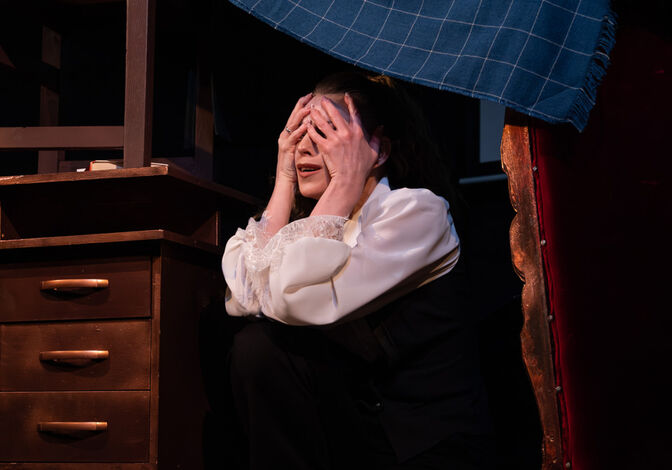 Стихи были её дыханием: история любви и потерь Марины Цветаевой попала в ЧАТ