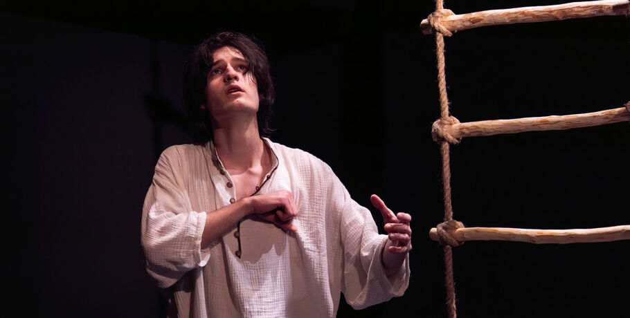 Магия дудука, семейность и пепельное сердце. Приключения и откровения грузинского подростка на сцене ЧАТа