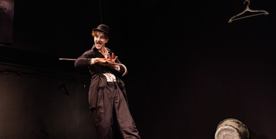 Ода любви к человеку. Омичи оказались на творческой встрече с Чарли Чаплином