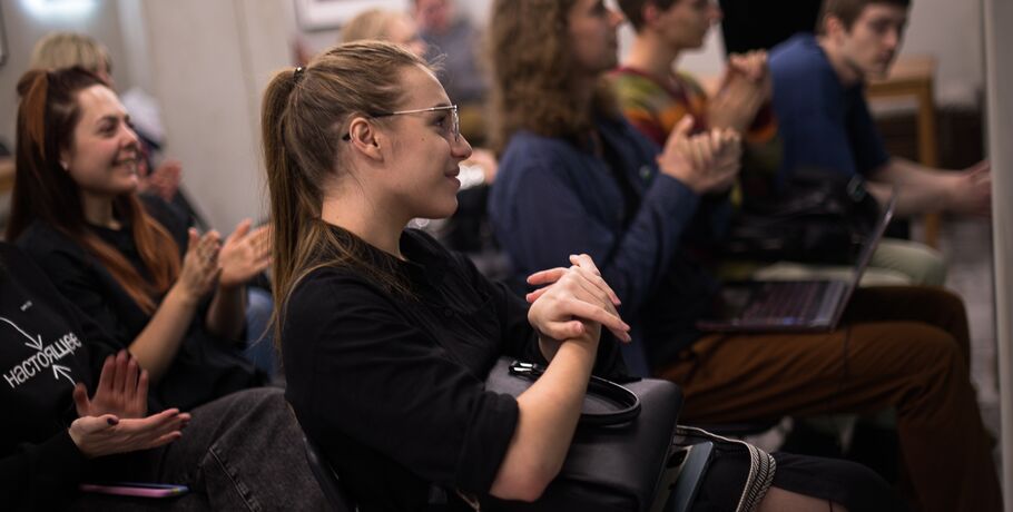 О динозаврах, ИИ и любви к поэтам. В Омске снова пройдёт "Лекторат"