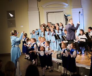 Это большая семья и поддержка: хор "Примавера" отмечает 15-летие