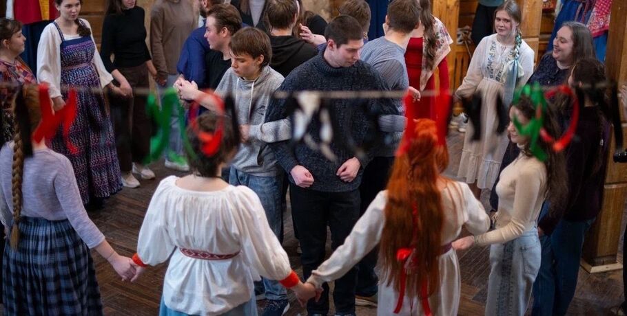 Живая нить традиций: как молодое движение возрождает русский народный быт