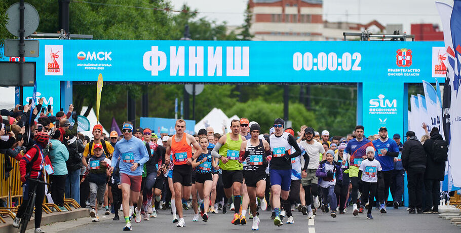 Весенний полумарафон в Омске вновь будет театральным: изучаем трассу