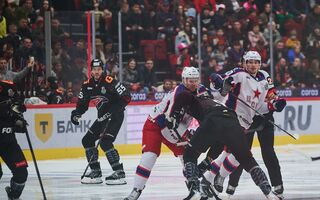 "Авангард" сыграет с "Локомотивом" в полуфинале Кубка Гагарина