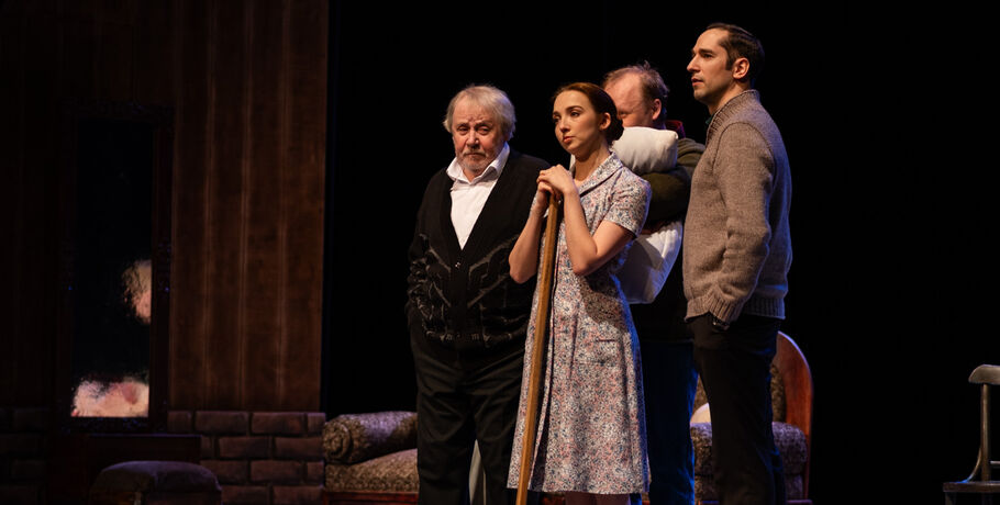 Премьера в "Галёрке" показала, что чужой человек может стать родным