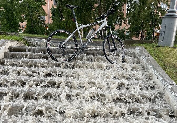 При любой погоде! В Омске состоялся самый экстремальный велопробег Tour De Siberia
