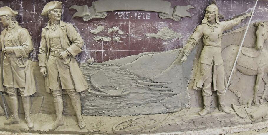 Копья и кони. Как делают барельефы для нового шара "Держава"