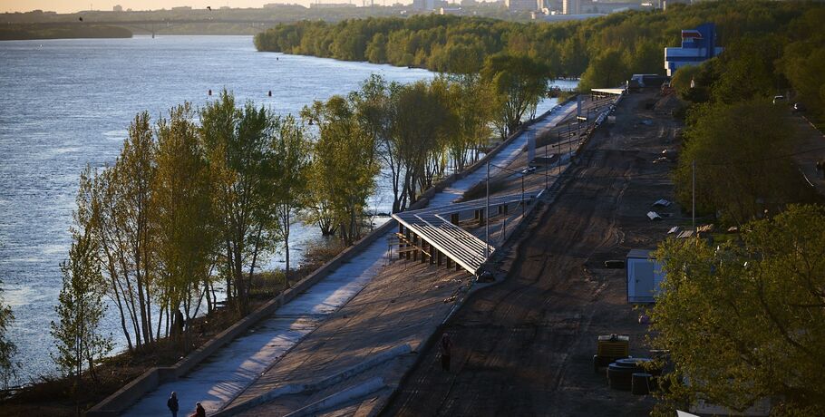 В ожидании маяка. Что происходит на набережной Тухачевского