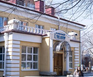 Спектакль без ответов и постановка про трудную сепарацию. Камерный театр рассказал о майских премьерах