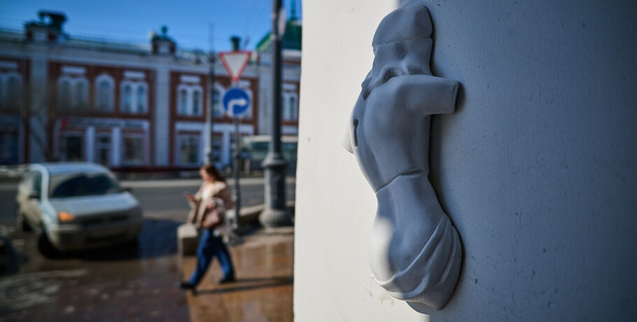 Восполняя утраченную красоту. На улицах Омска "спрячут" мини-скульптуры