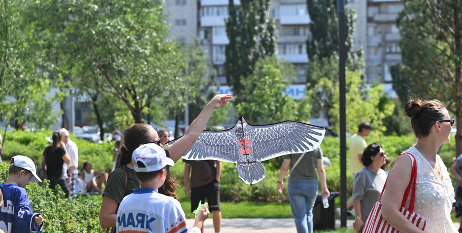 Попадаем в "Сердце Омска". Как прошло открытие сквера у СКК имени Блинова