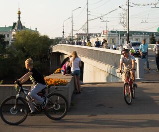 Звуки города, бумажная архитектура, путеводитель киномана: чем заняться в выходные в Омске