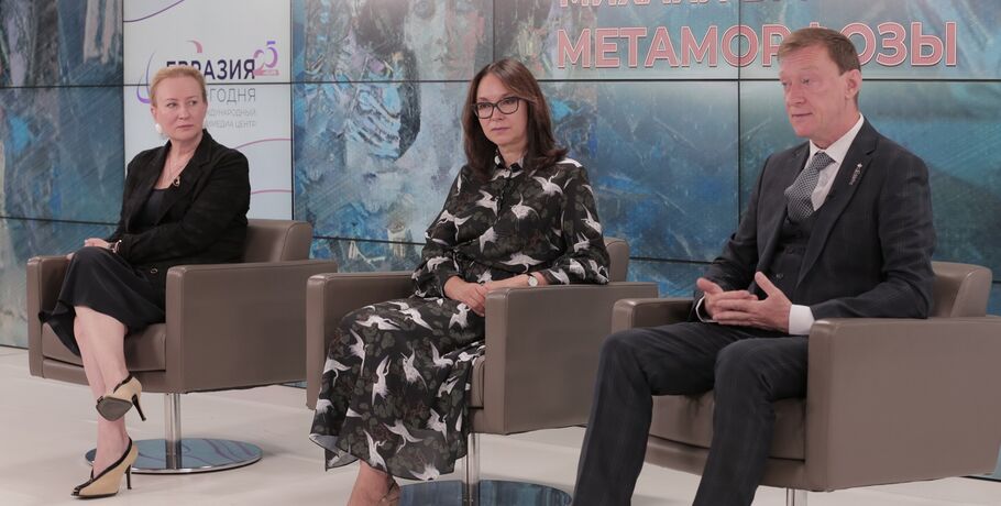 Боль хрантелей и стресс туристов. Какой ценой оригиналы Врубеля попали в Омск