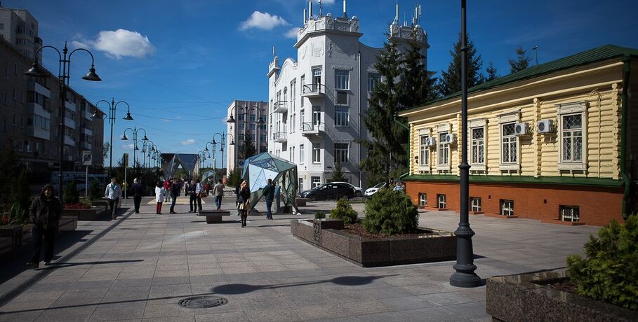 Бронзовые музыкант и ученица получили имена