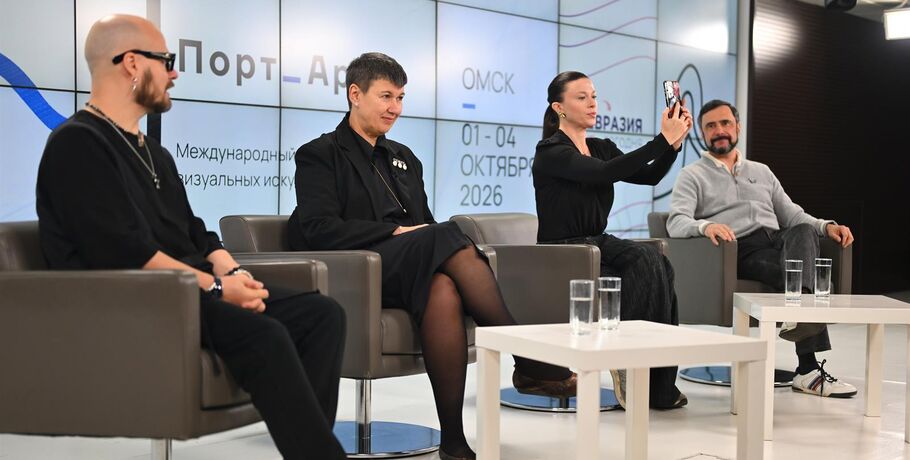 Кино будущего и обязательный герой. В Омске стартовал фестиваль визуального искусства "Порт_Арт"