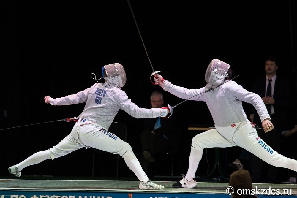 Карим камун фехтование. Мария волкова дубна фехтование. Хасан баудунов фехтование. Фехтование в древней греции. Фехтовальщик референс.