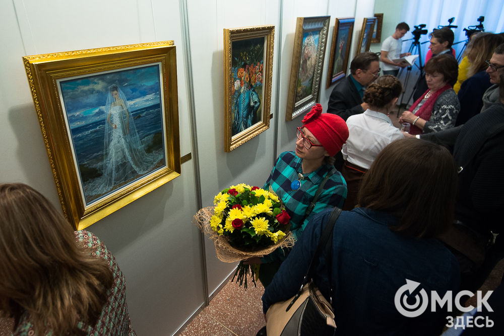 В музее имени Врубеля открылась выставка Никаса Сафронова "Избранное", которая включает более ста работ мастера. Фото: Илья Петров. Подробности: http://omskzdes.ru/culture/45923.html