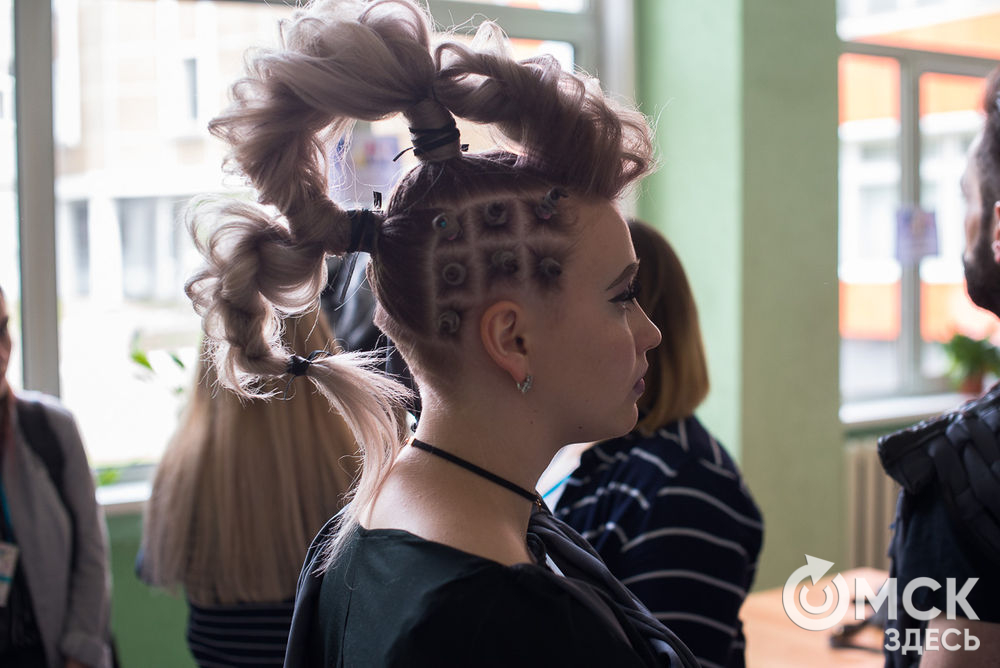 8 июня в рамках Омской арт-резиденции прошёл конкурс причёсок "Городские трансформации". Подробности здесь . Фото: Илья Петров