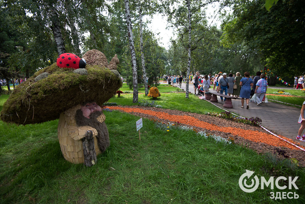 Темой 66-й зелёной выставки "Флора" выбрали сказки и мультфильмы. Фото: Илья Петров