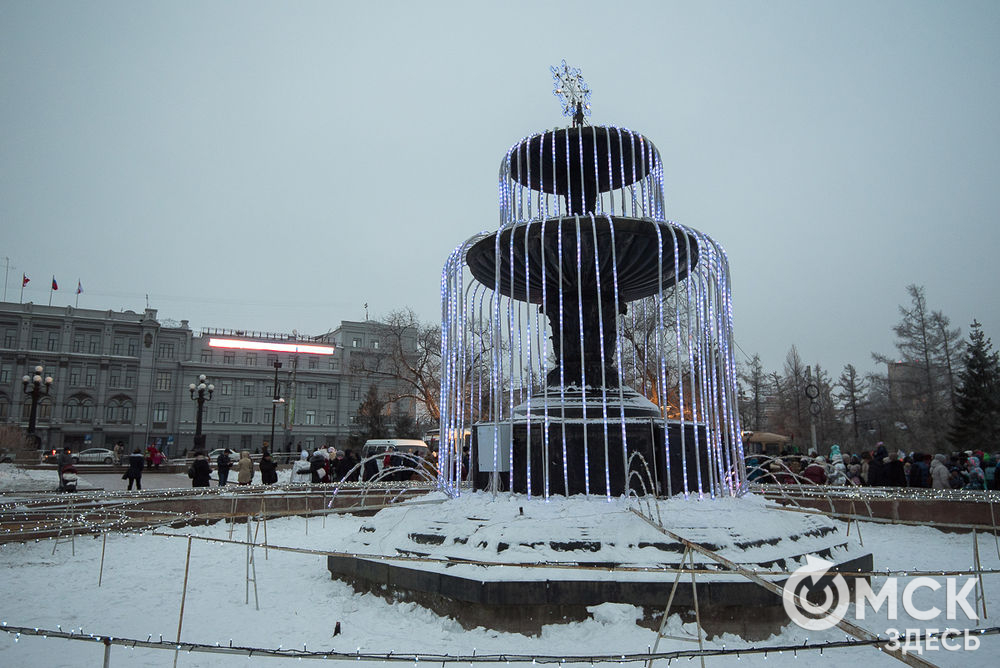 За две недели до Нового года в центре города собрались главные зимние волшебники. Фото: Илья Петров