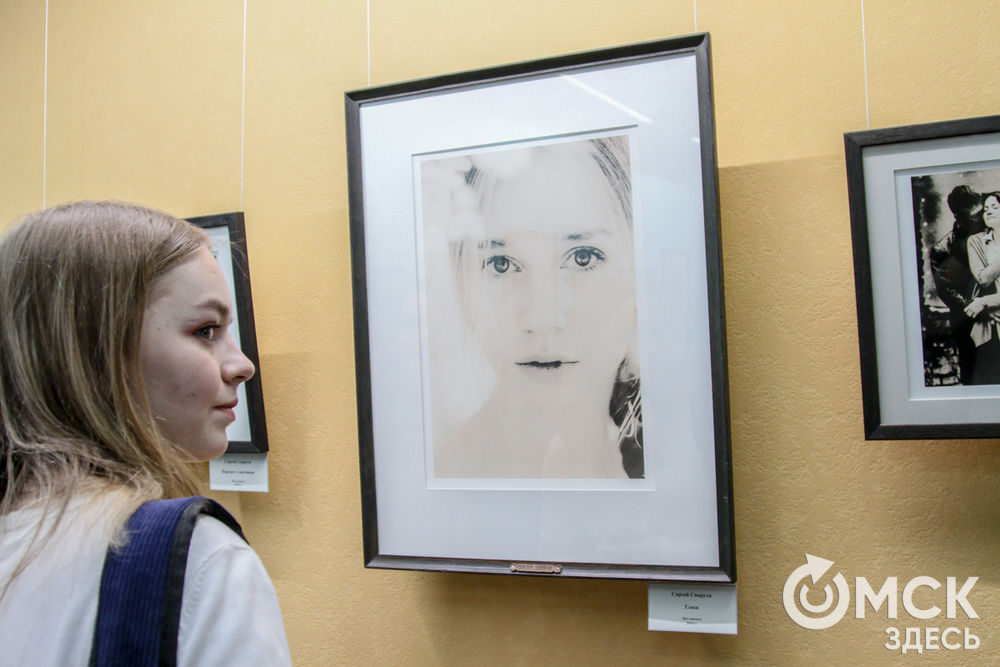 13 февраля в Омском музее просвещения открылась фотовыставка "НЕскромное обаяние портрета". Подробности читайте здесь . Фото: Екатерина Харламова 
