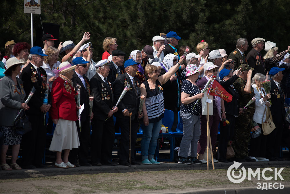 На Соборной площади Омска прошёл торжественный парад, посвящённый 74-ой годовщине Победы в Великой Отечественной войне. Фото: Илья Петров