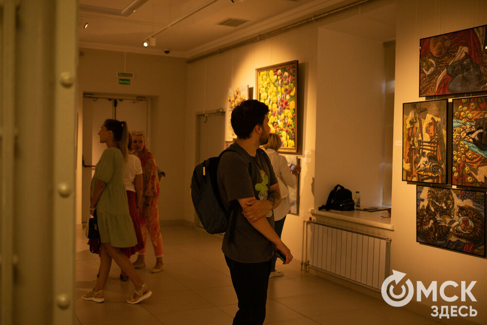 В музее "Искусство Омска" открылась выставка натюрмортов "Физика вещей". Фото: Елизавета Медведева