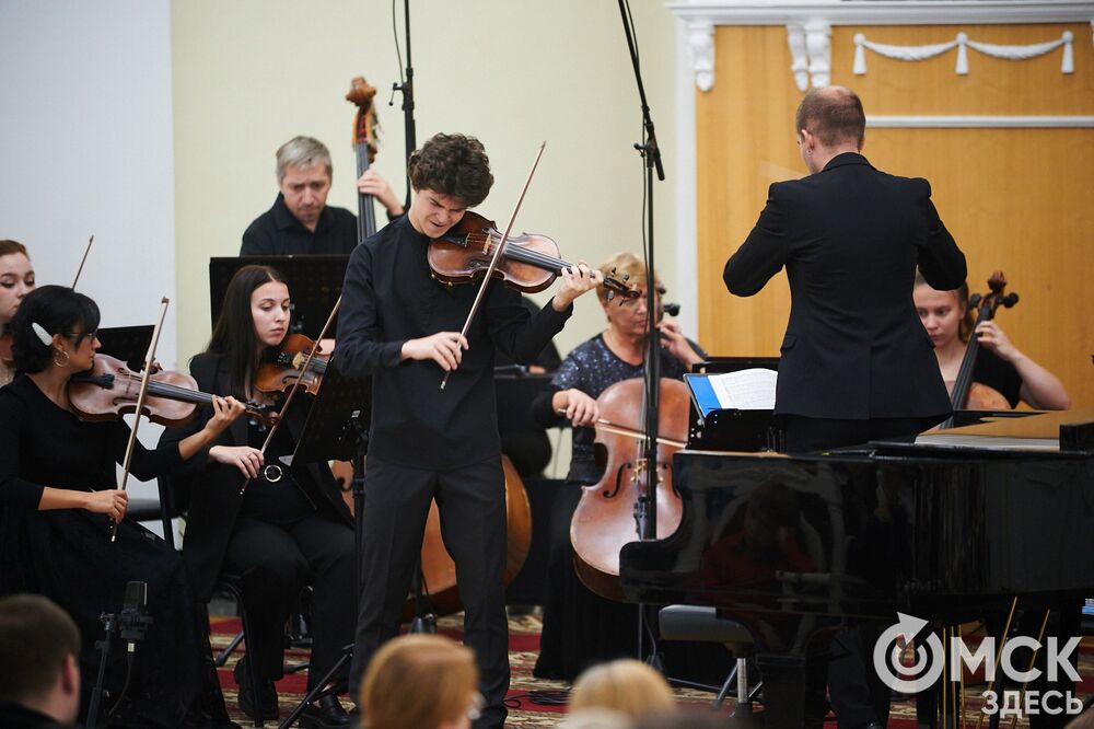 В Органном зале Омской филармонии прозвучали мелодии Генделя, Моцарта и Баха в исполнении учащихся Центральной музыкальной школы