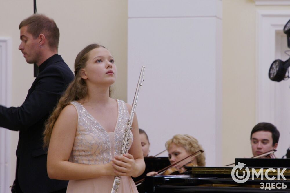 В Органном зале Омской филармонии прозвучали мелодии Генделя, Моцарта и Баха в исполнении учащихся Центральной музыкальной школы