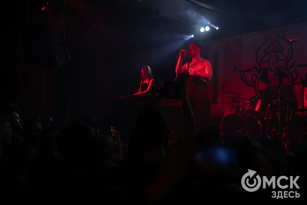 Группа "Пегас" представила в Омске трибьют Rammstein. Фото: Елизавета Медведева